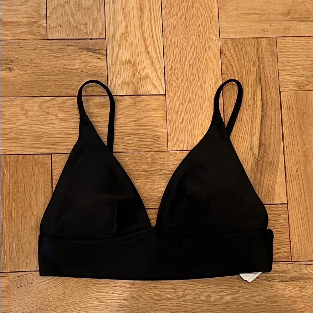 NWT Aerie Black Triangle Bikini Top Sz M